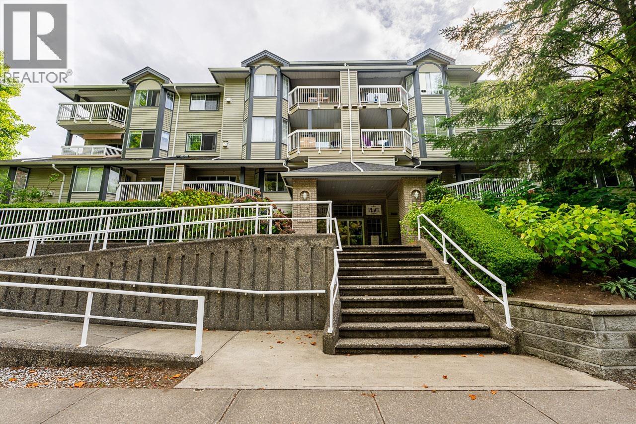 207 1215 PACIFIC STREET Property Photo 1