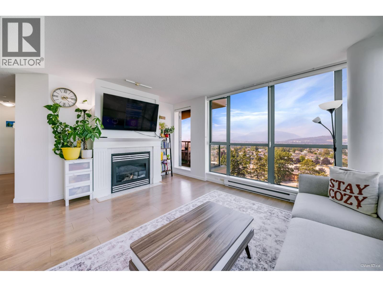 1801 6611 Southoaks Crescent Property Photo 12
