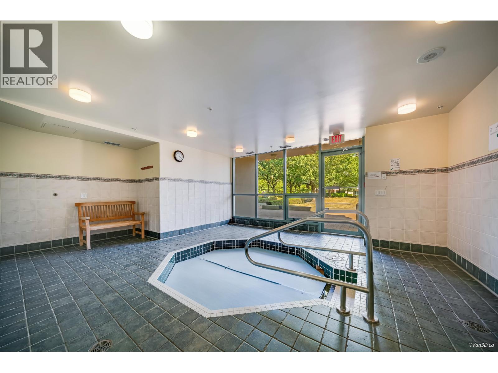 1801 6611 Southoaks Crescent Property Photo 26