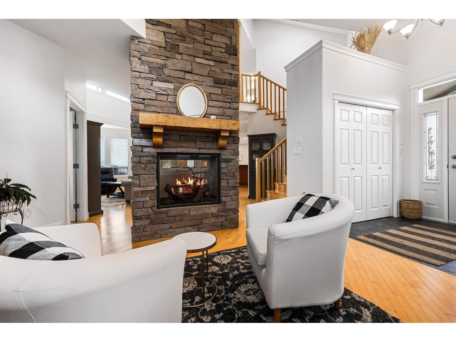 46052 Bridle Ridge Crescent Property Photo 4