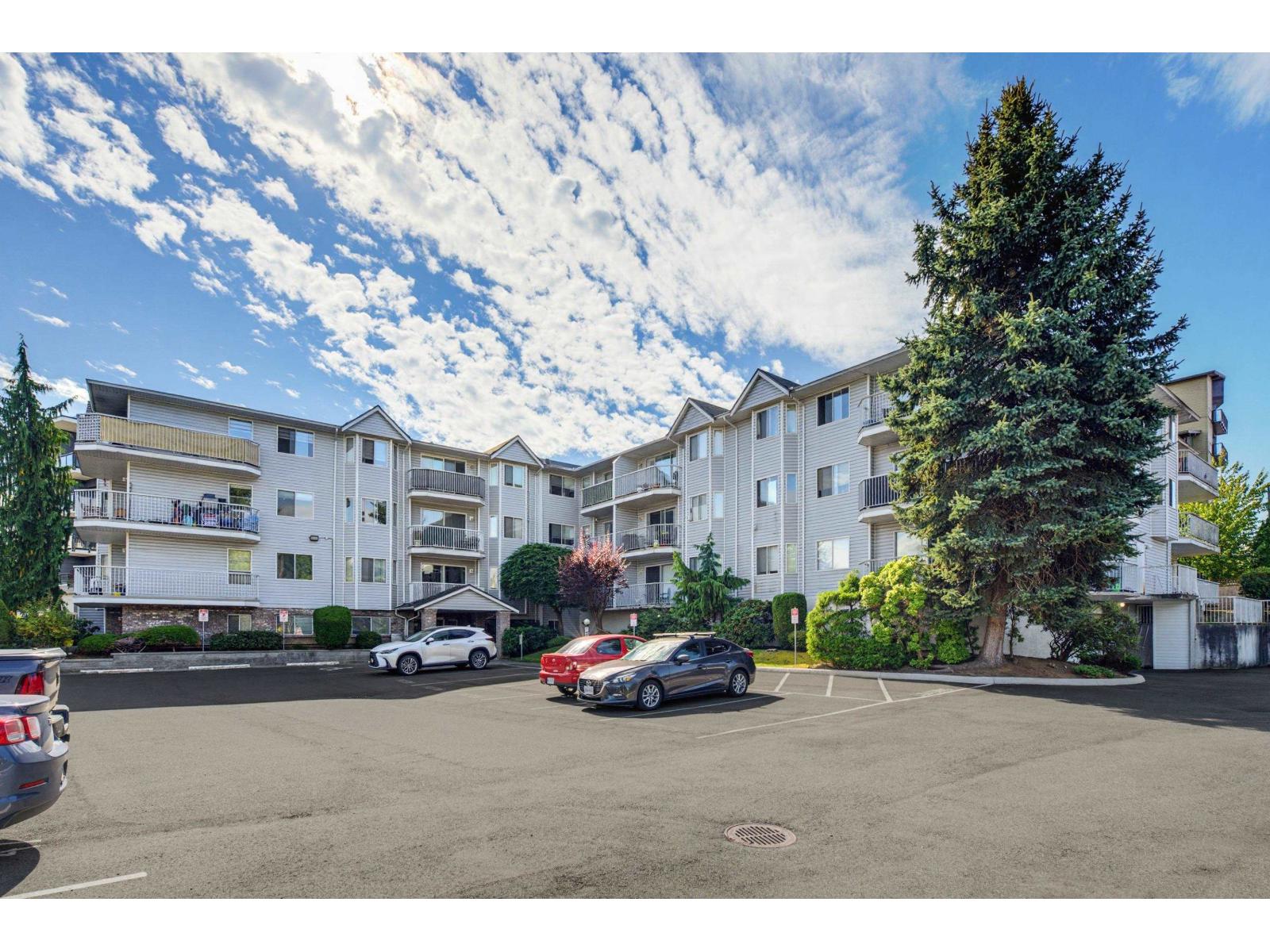 102 2750 FULLER STREET Property Photo 1