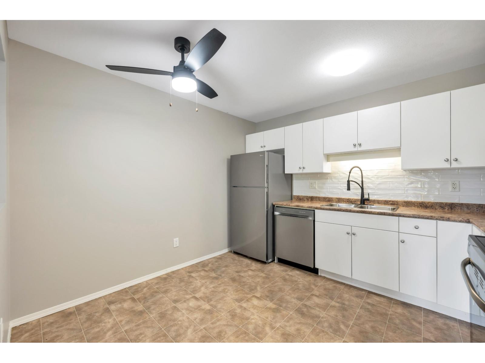 102 2750 Fuller Street Property Photo 6
