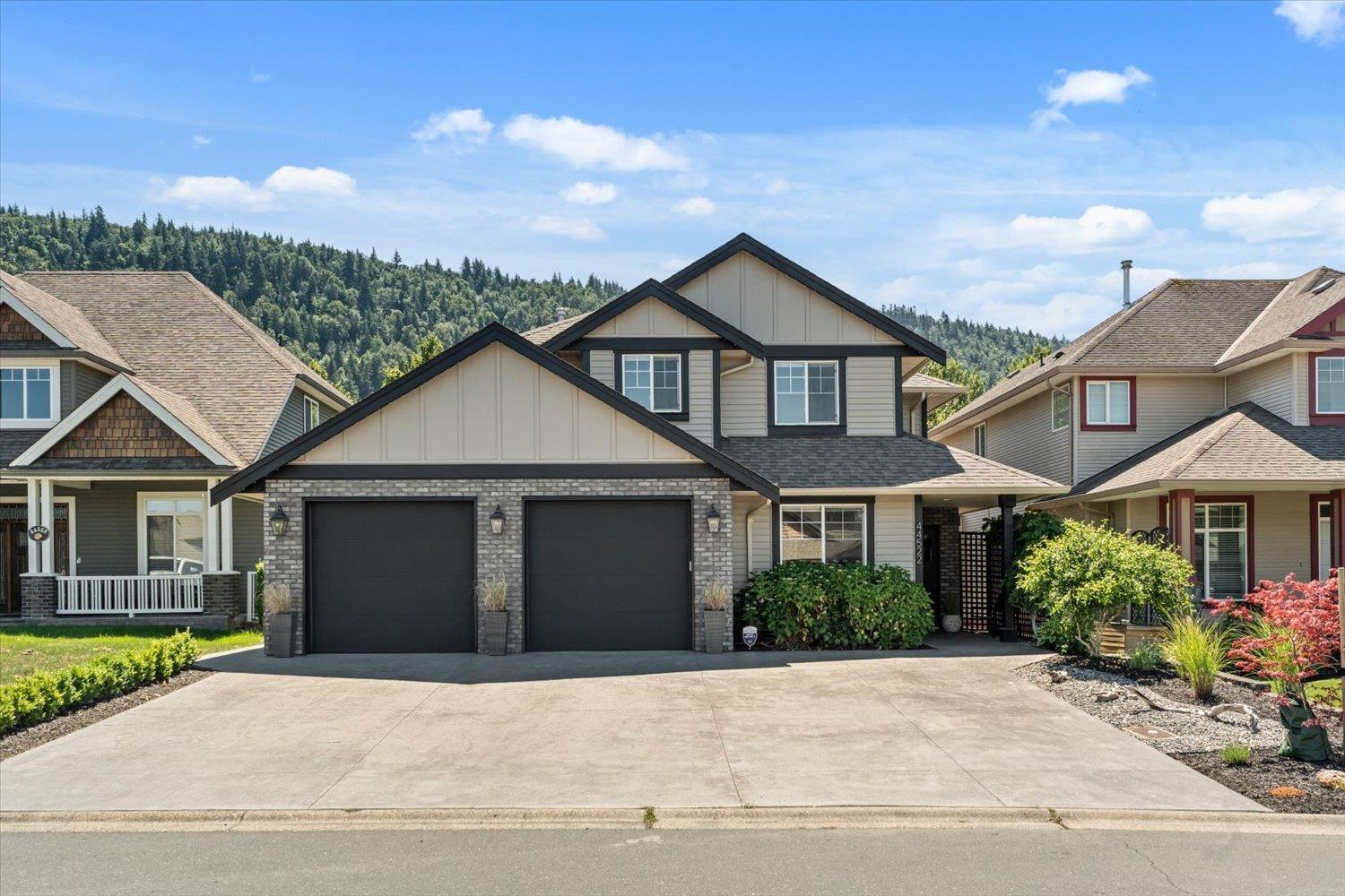 44522 Mclaren Drive Property Photo 1