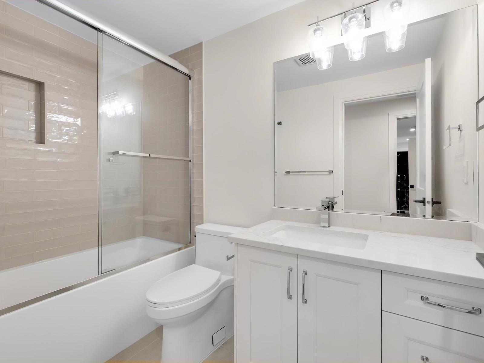 16468 29a Avenue Property Photo 25