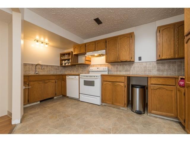 7904 115a Street Property Photo 8