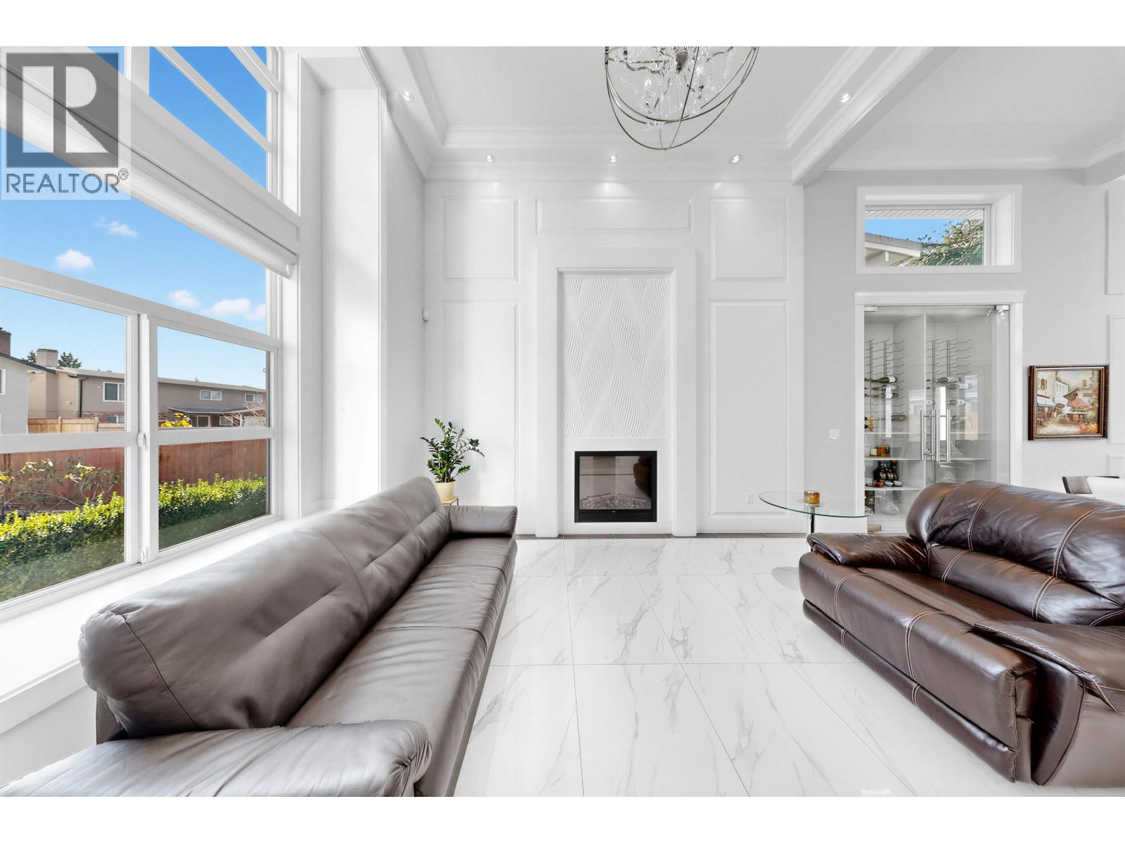 6220 Yeats Crescent Property Photo 9