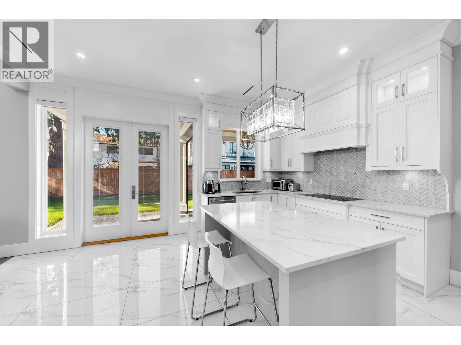 6220 Yeats Crescent Property Photo 13