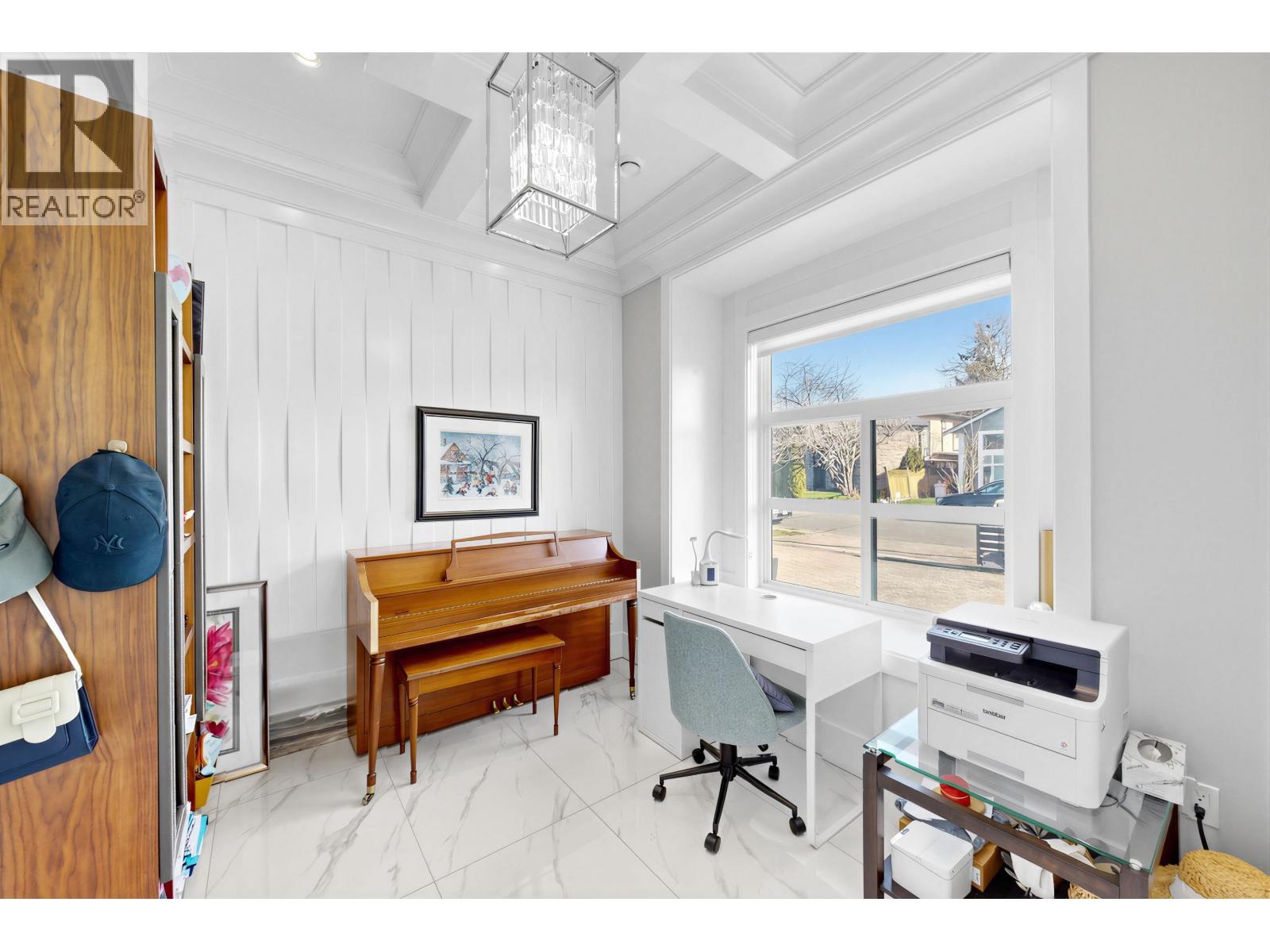 6220 Yeats Crescent Property Photo 17