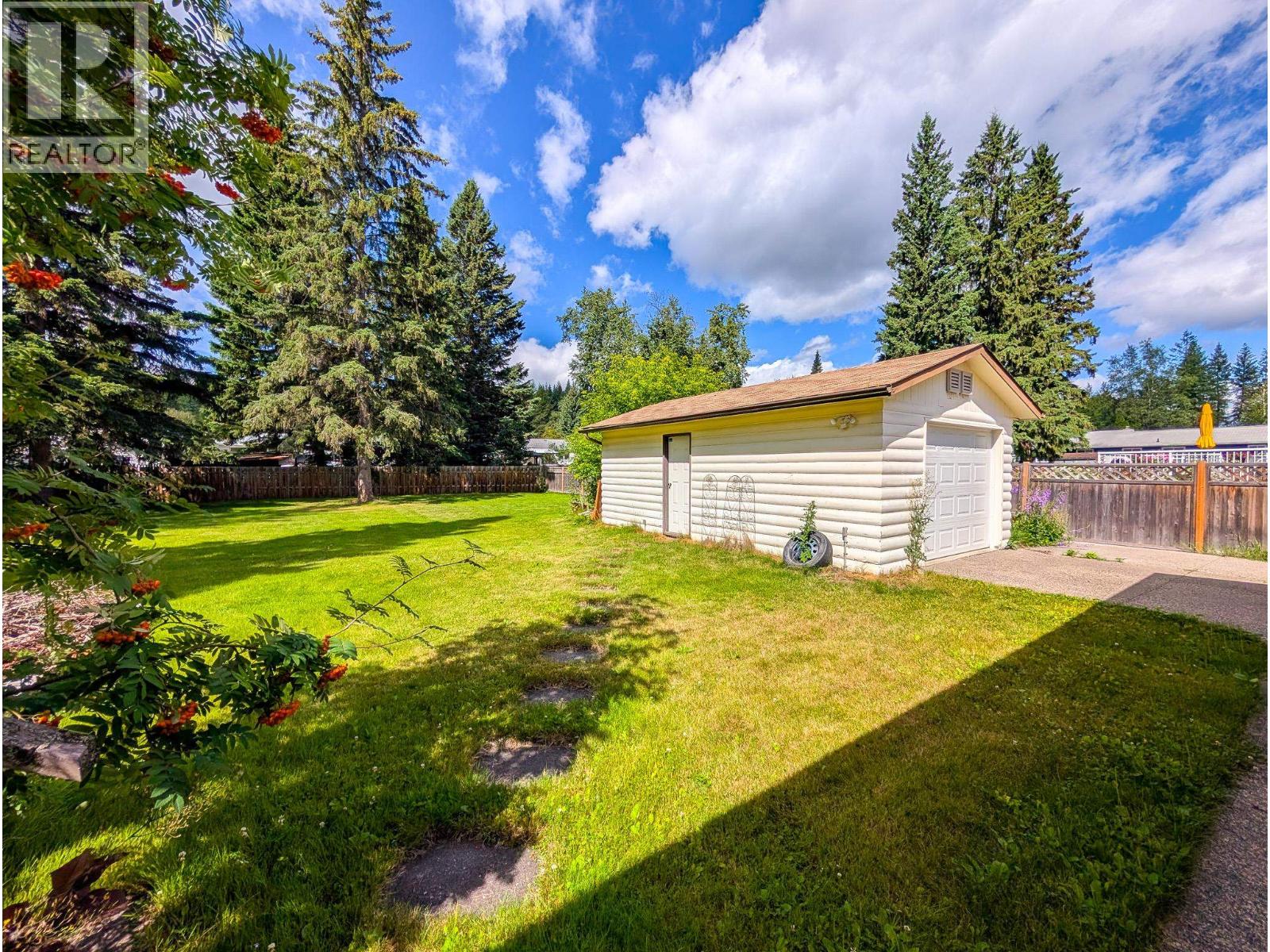 5663 Trent Drive Property Photo 7