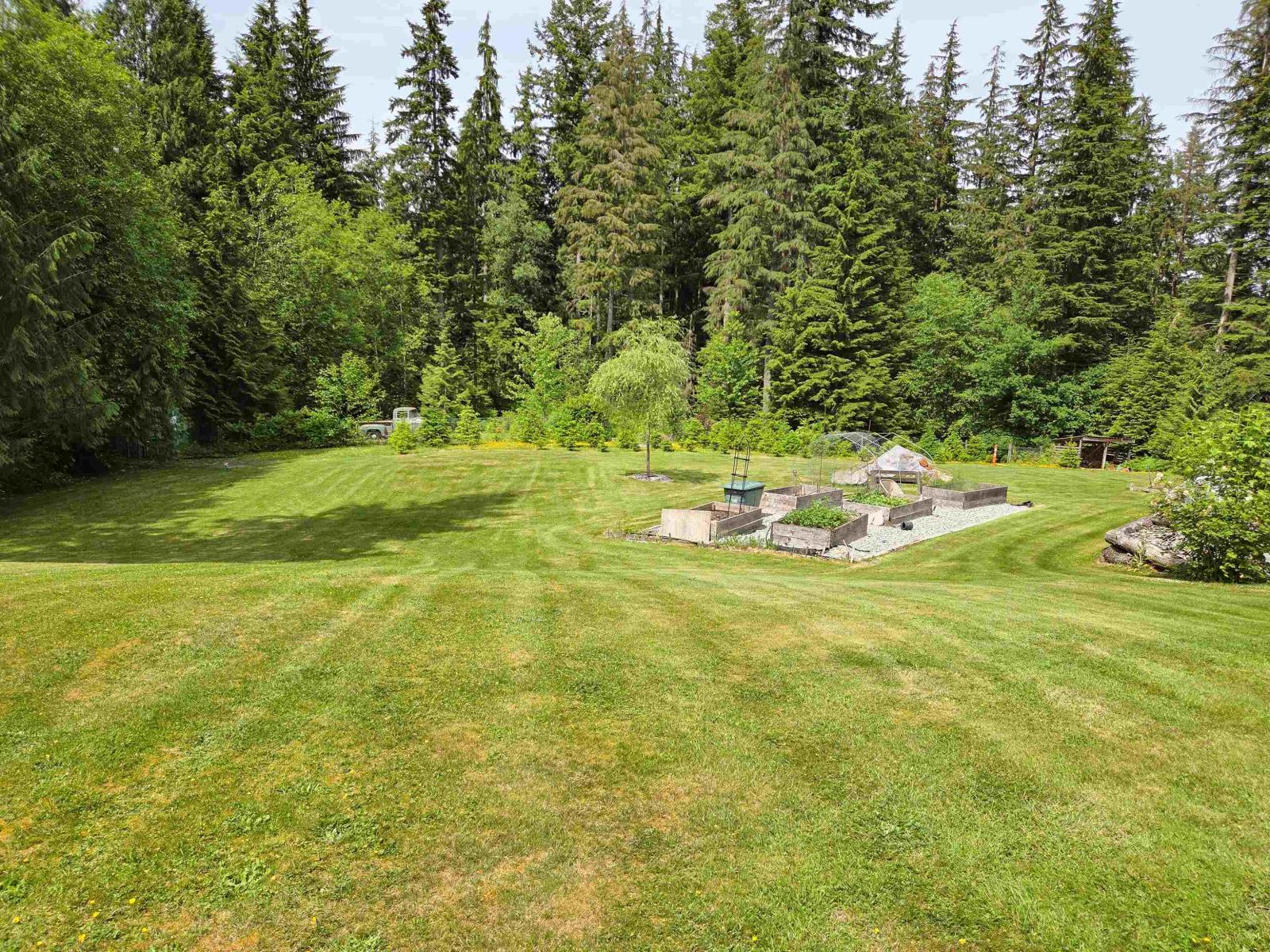 29907 Dewdney Trunk Road Property Photo 4