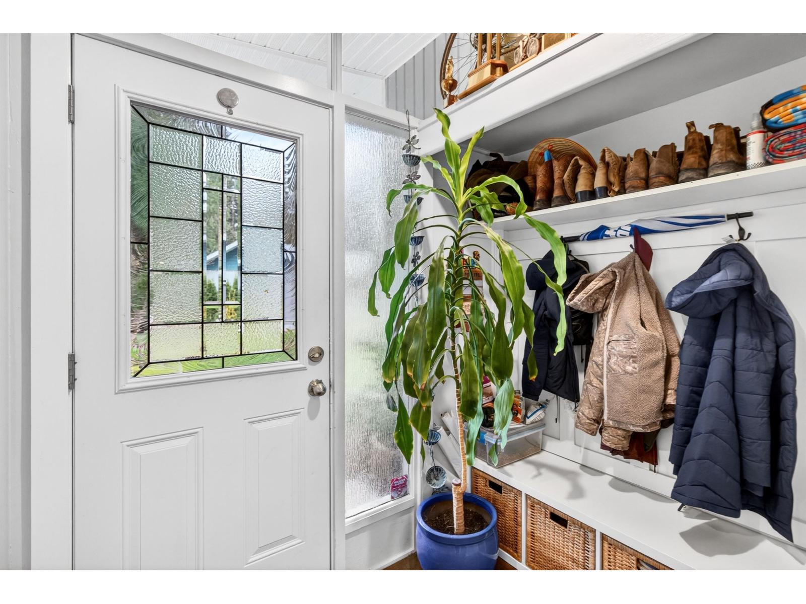 29907 Dewdney Trunk Road Property Photo 6