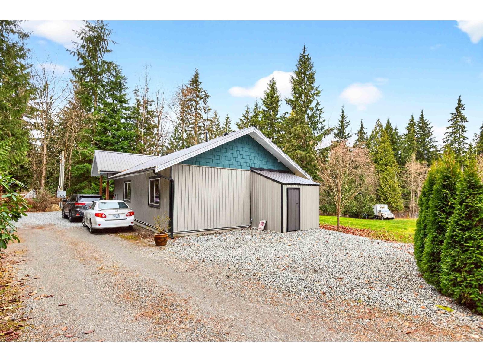29907 Dewdney Trunk Road Property Photo 23