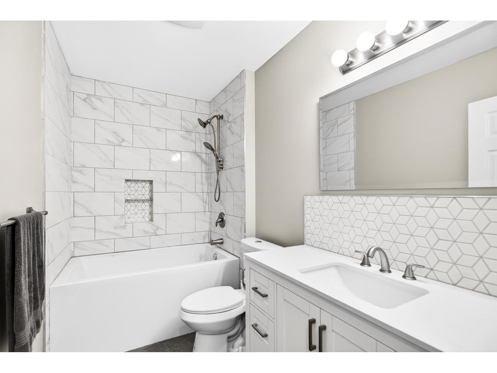 29907 Dewdney Trunk Road Property Photo 31