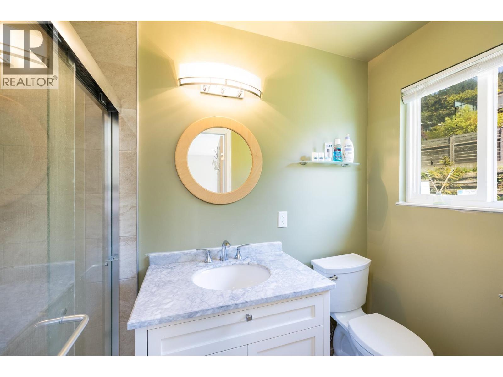 454 Monteray Avenue Property Photo 16