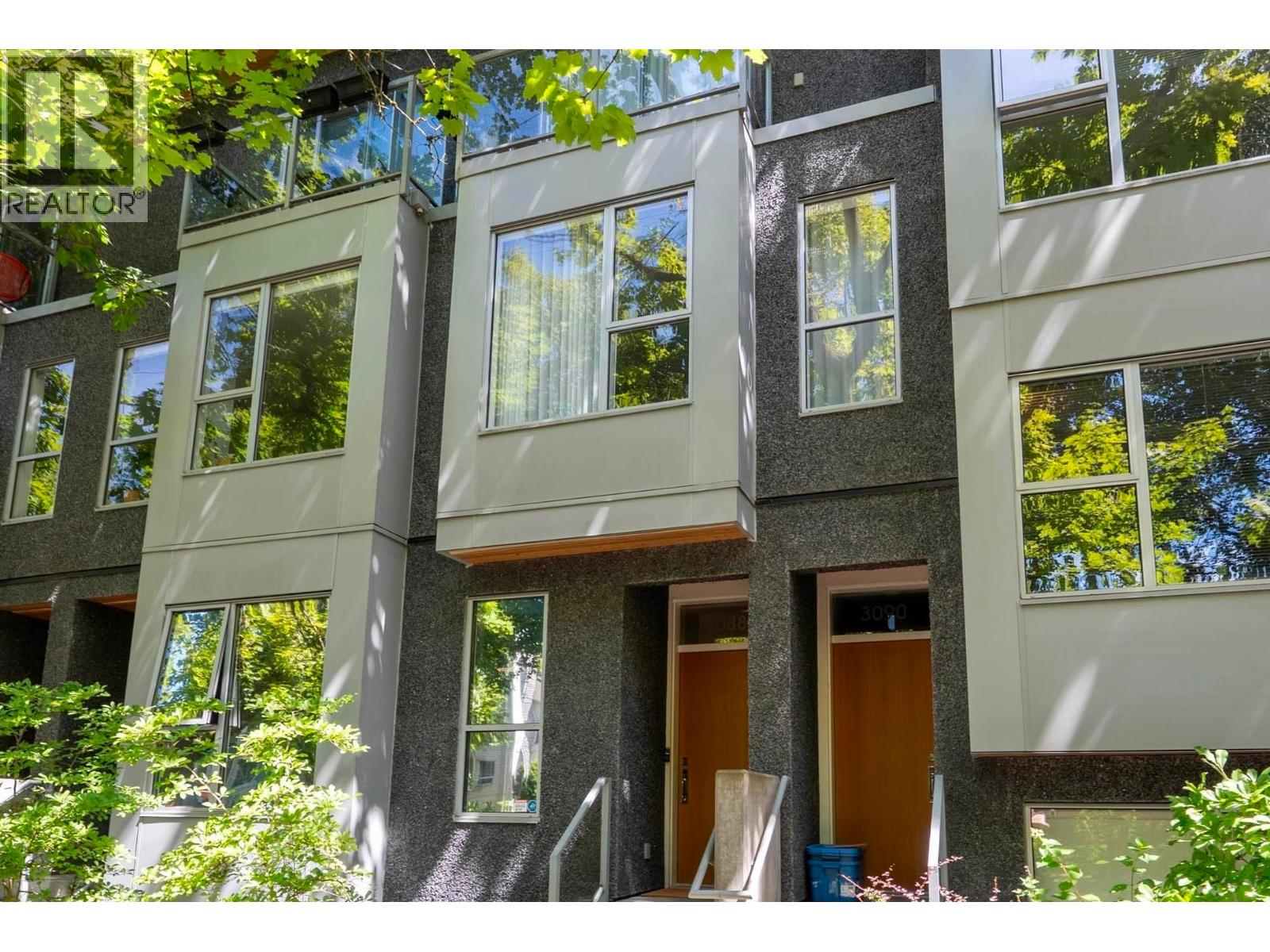 3088 Quebec Street Property Photo 1