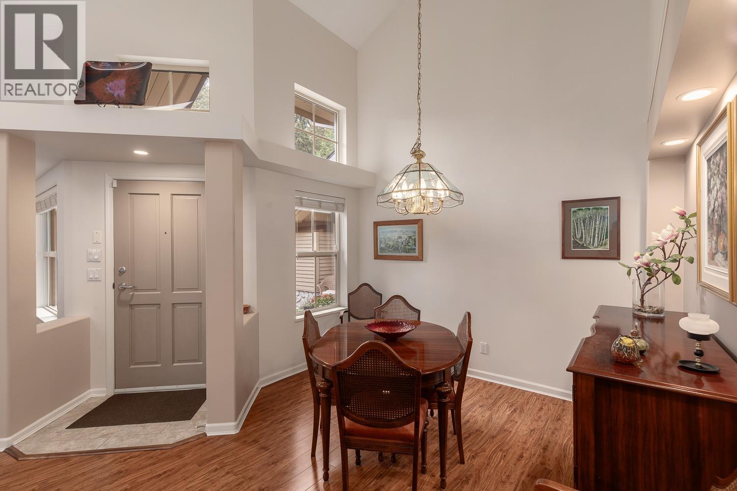 65 1550 Larkhall Crescent Property Photo 11