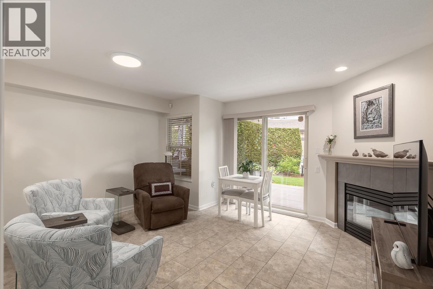 65 1550 Larkhall Crescent Property Photo 18
