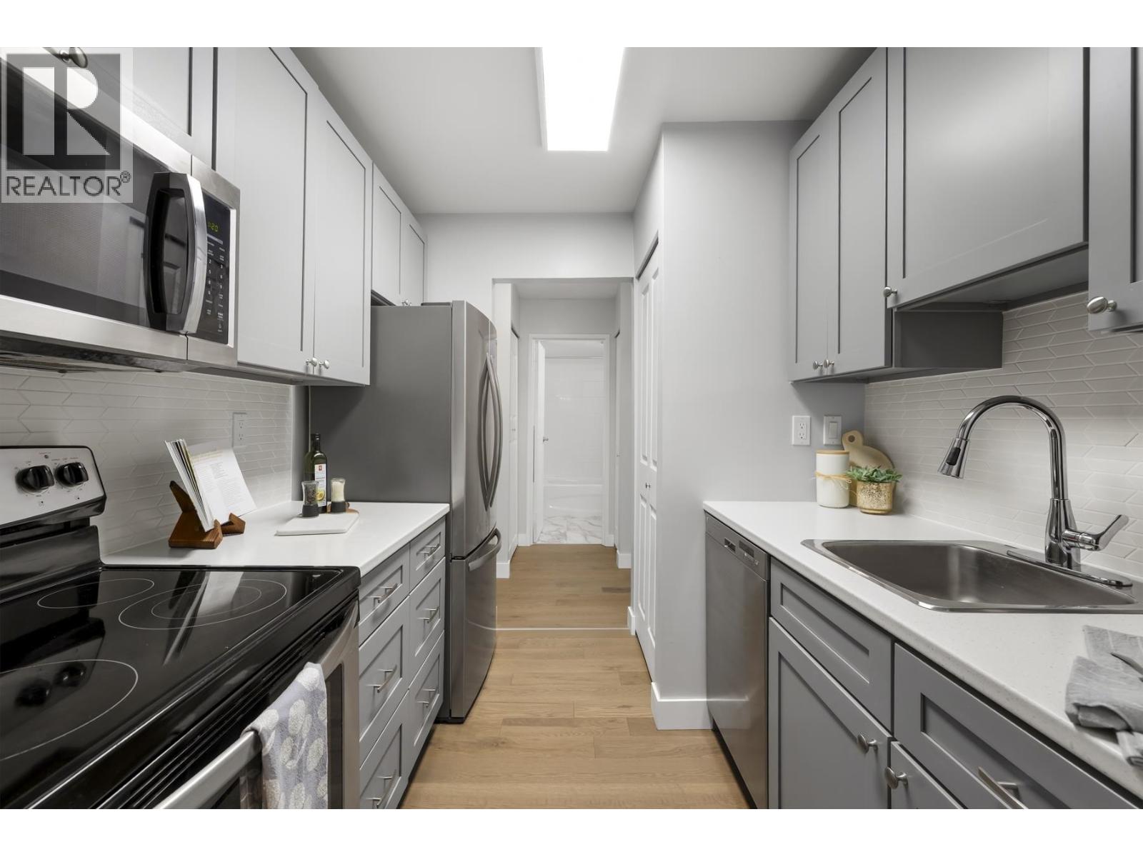 113 9620 Manchester Drive Property Photo 14