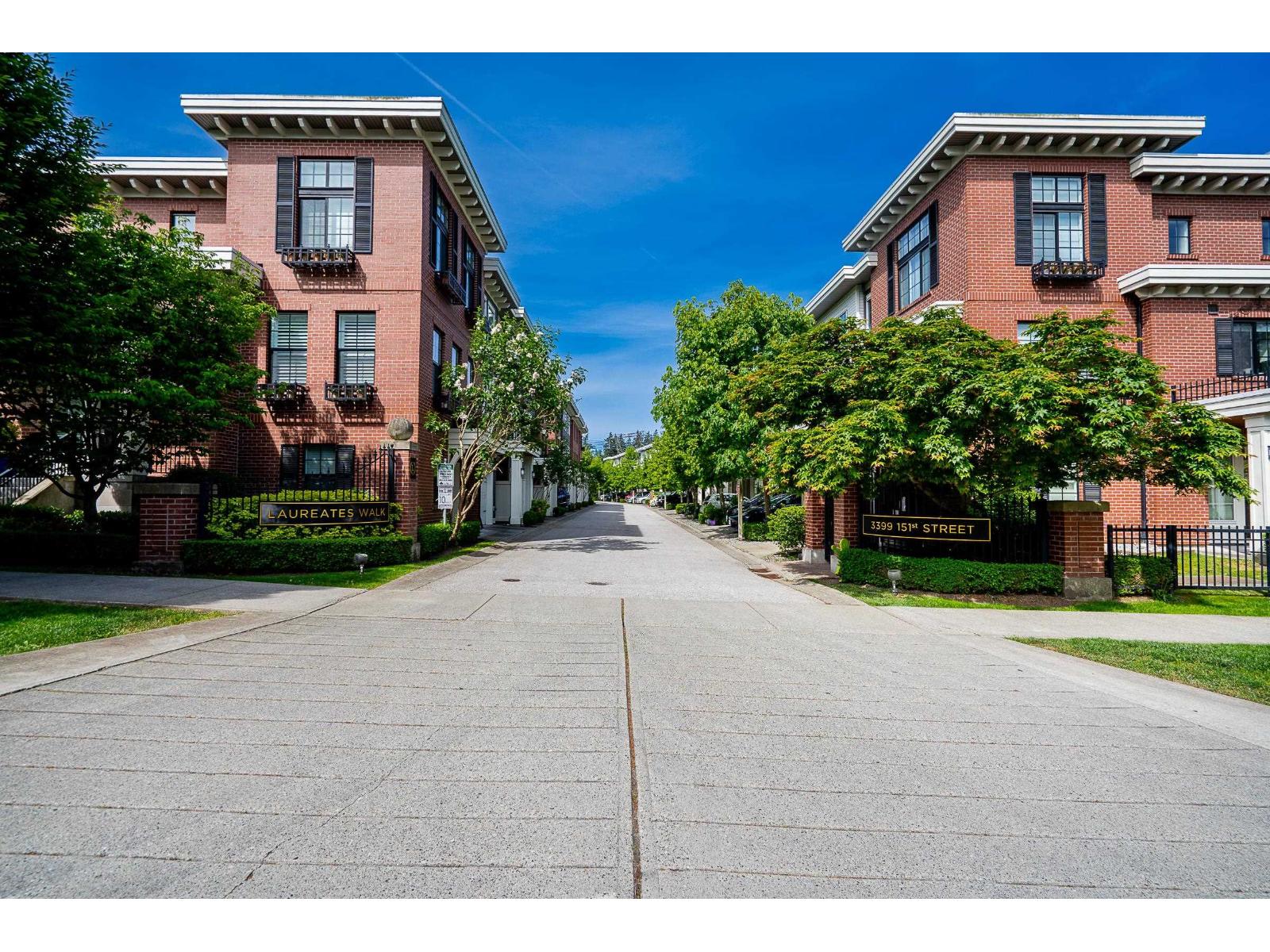 39 3399 151 Street Property Photo 2