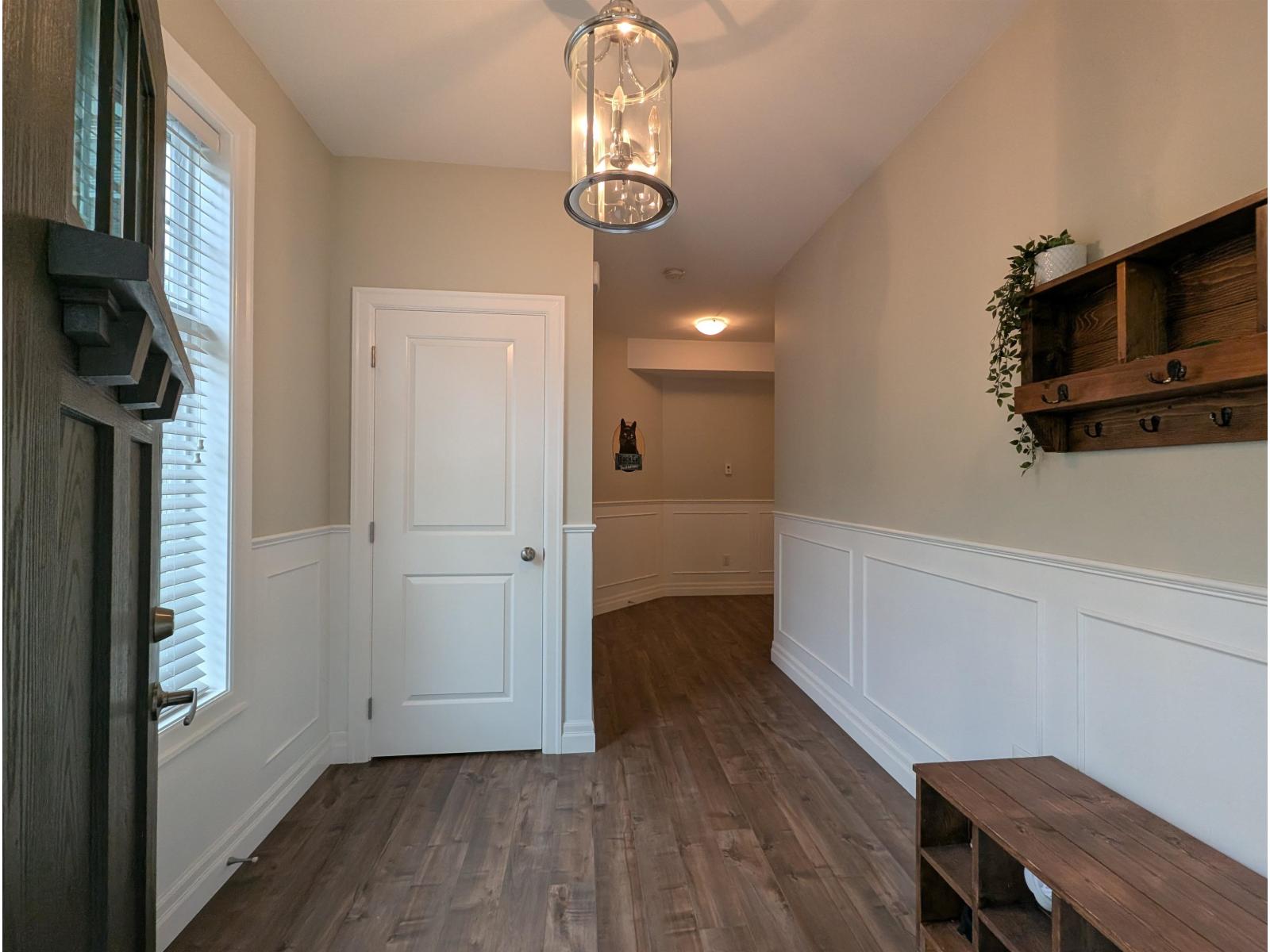 46986 Russell Road #a Property Photo 3