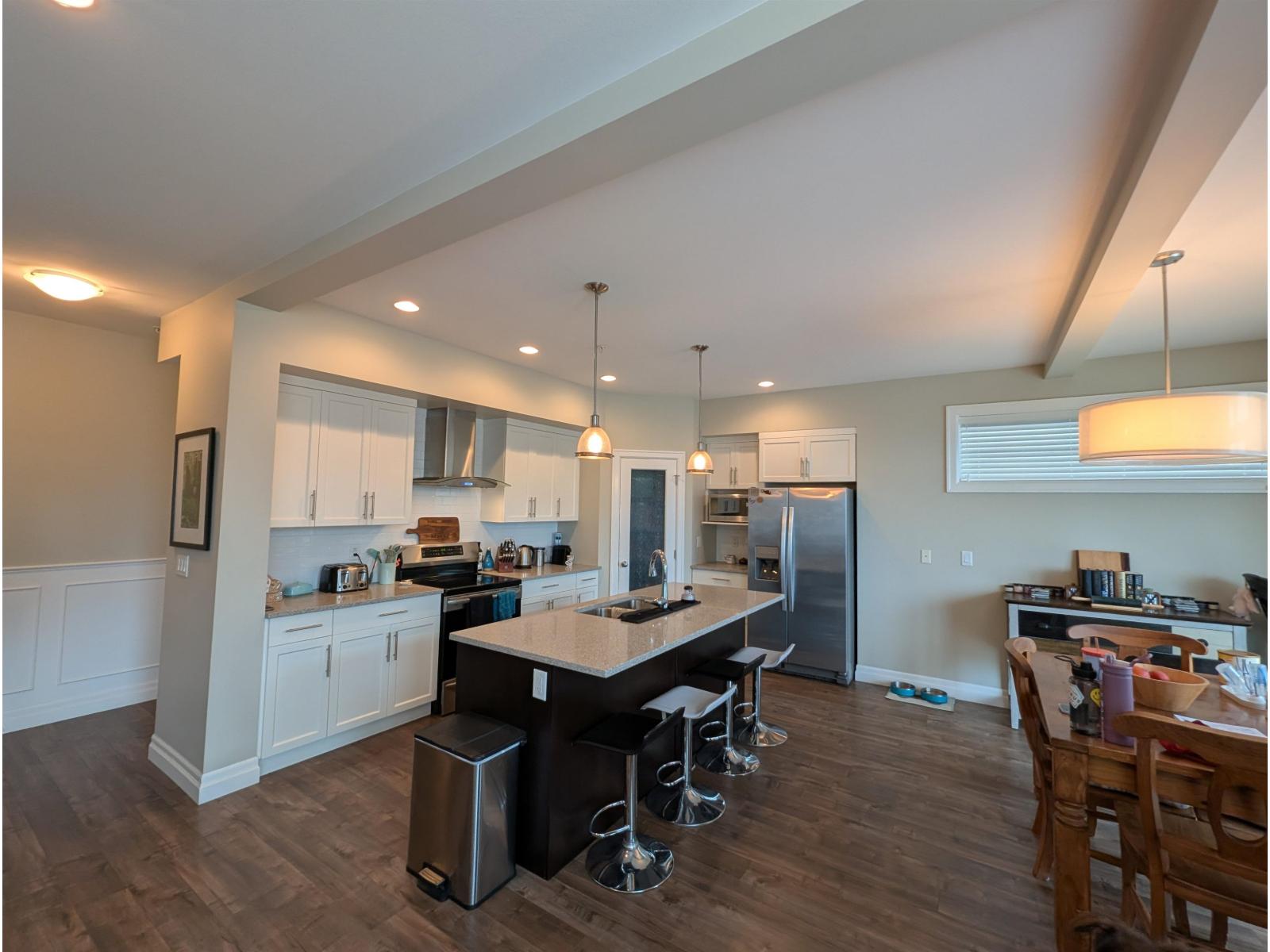 46986 Russell Road #a Property Photo 6