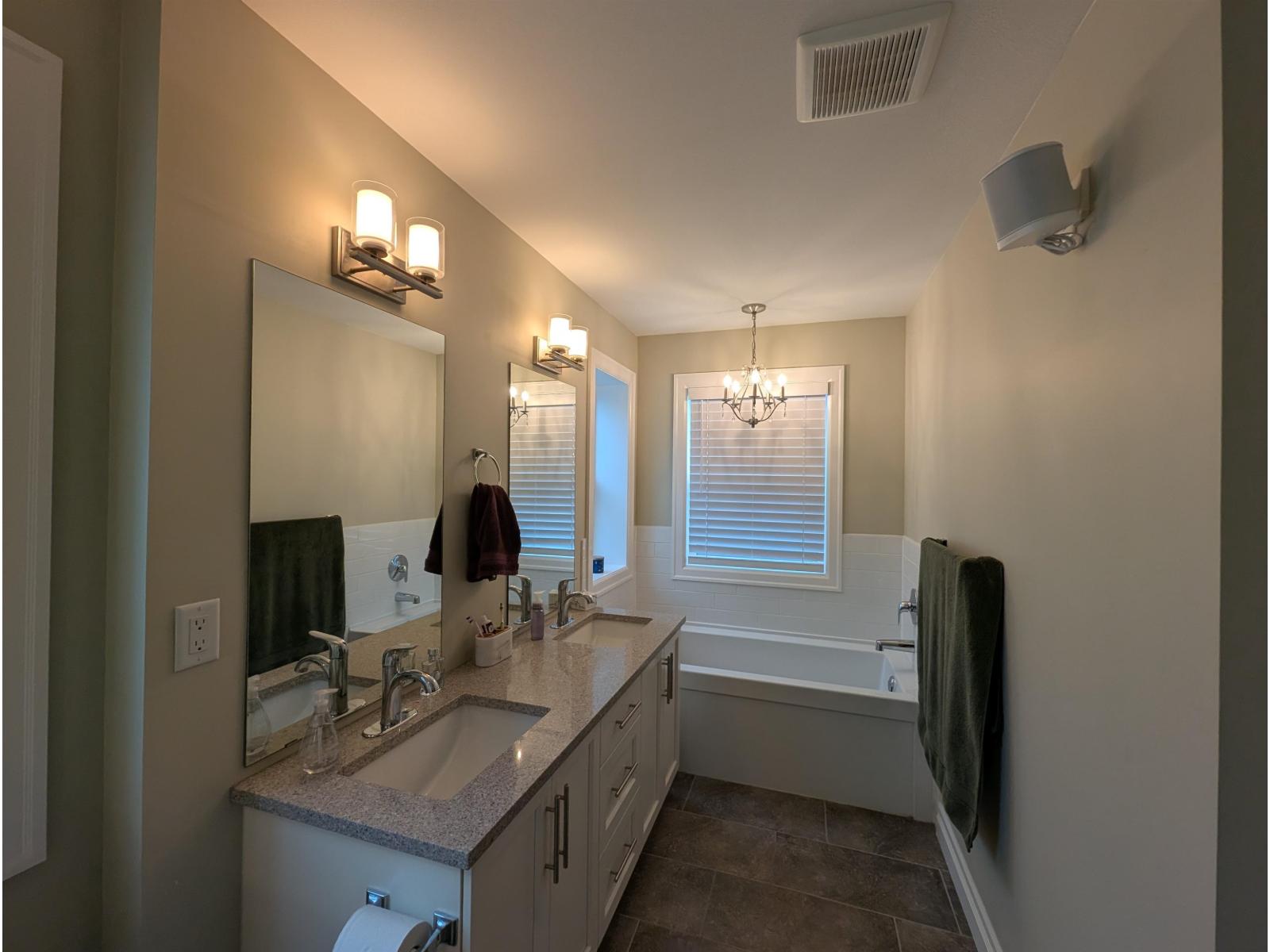 46986 Russell Road #a Property Photo 16