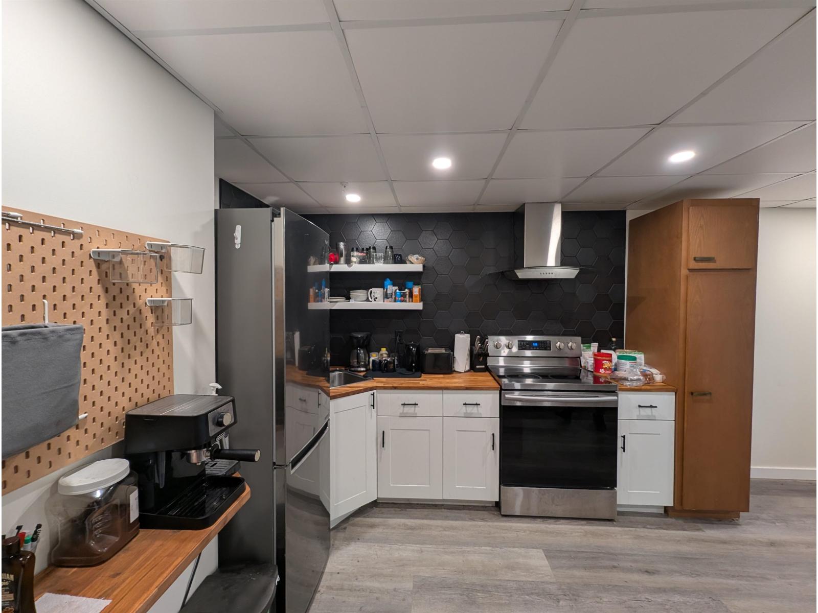 46986 Russell Road #a Property Photo 19