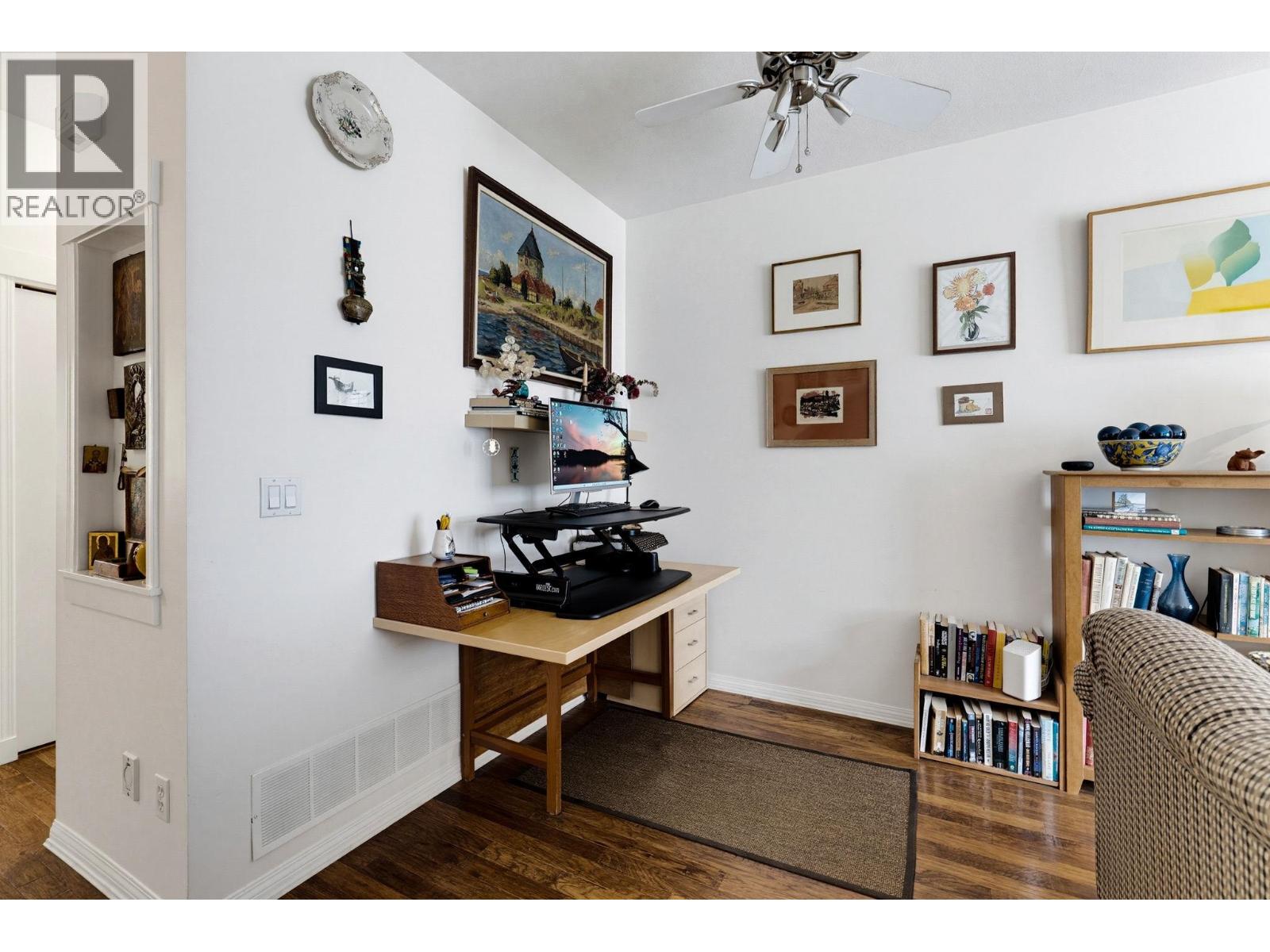 34 6300 Alder Street Property Photo 9