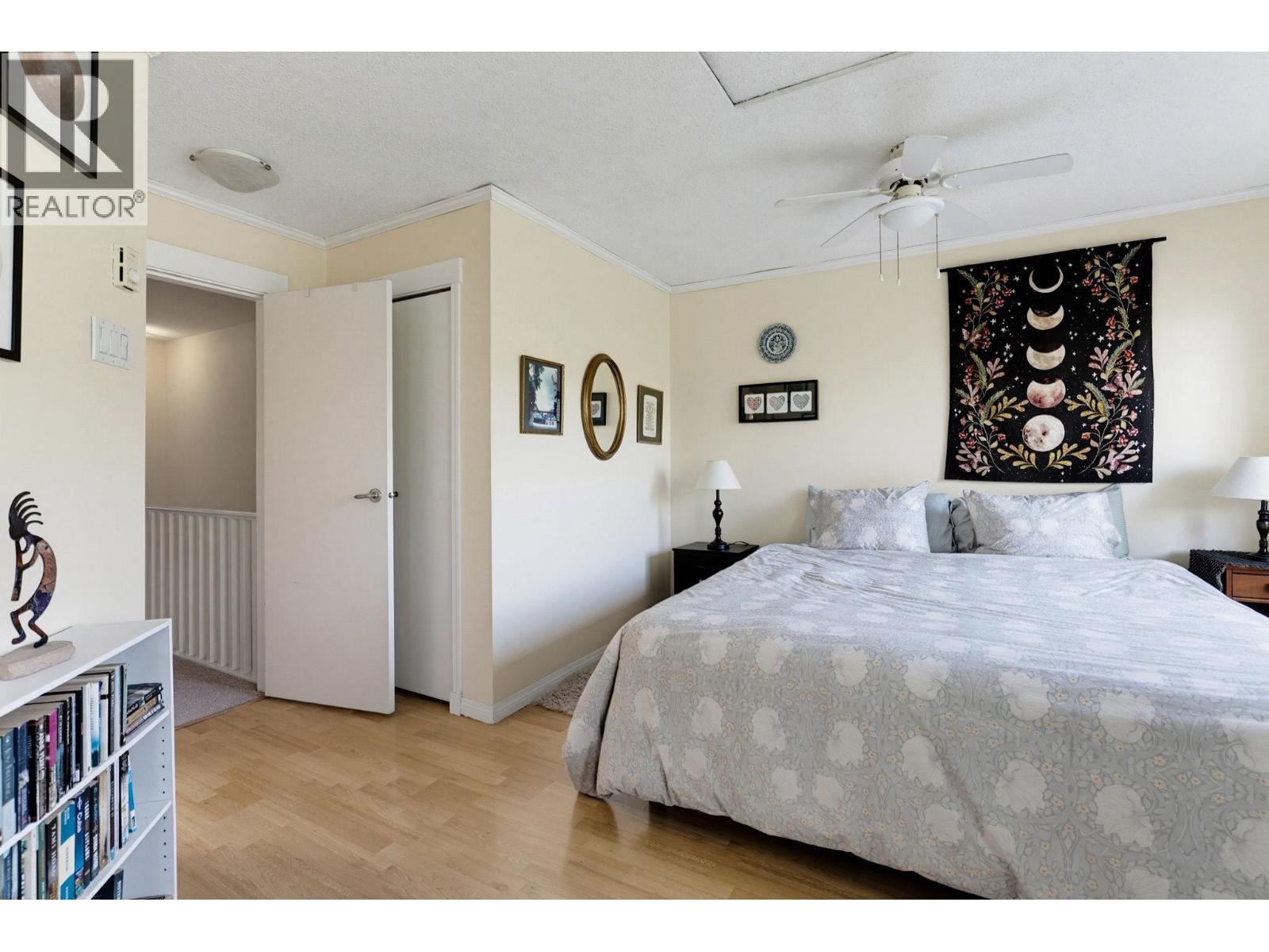 34 6300 Alder Street Property Photo 20