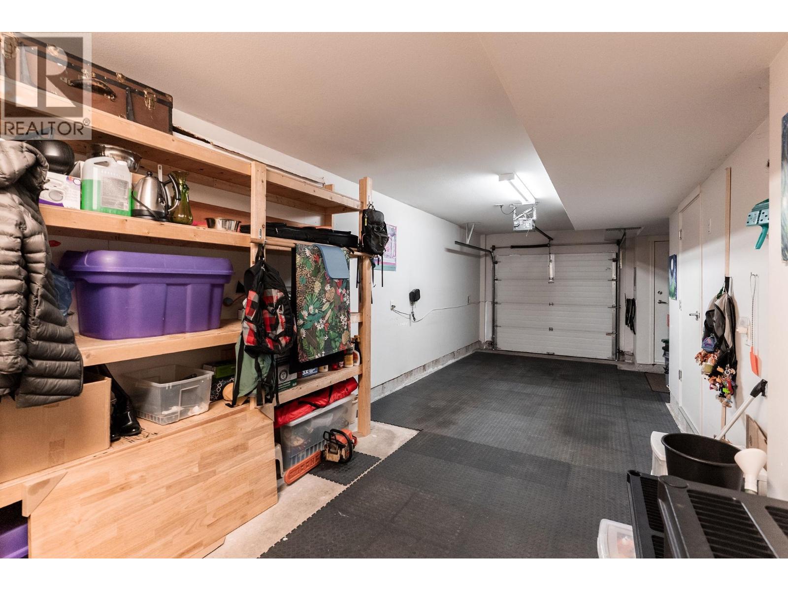 34 6300 Alder Street Property Photo 27