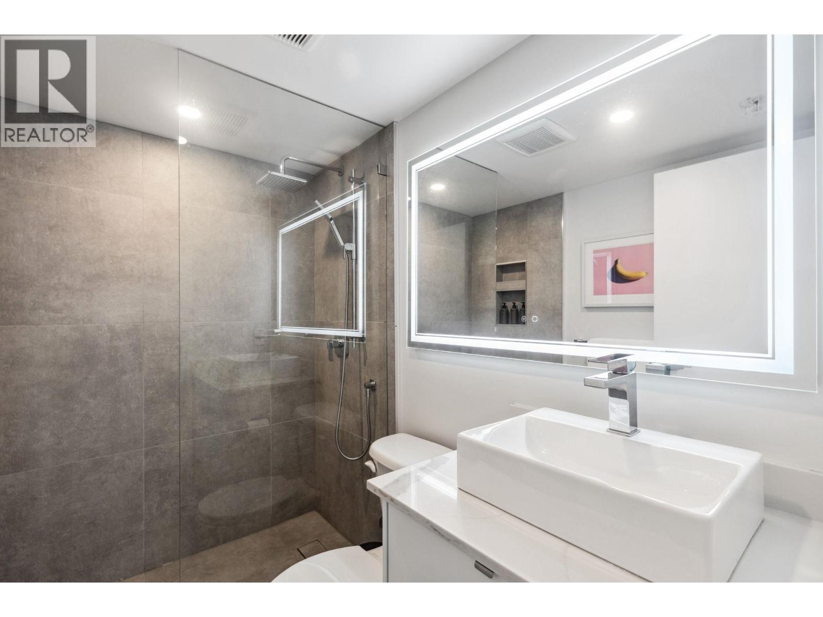 2406 1155 Seymour Street Property Photo 23