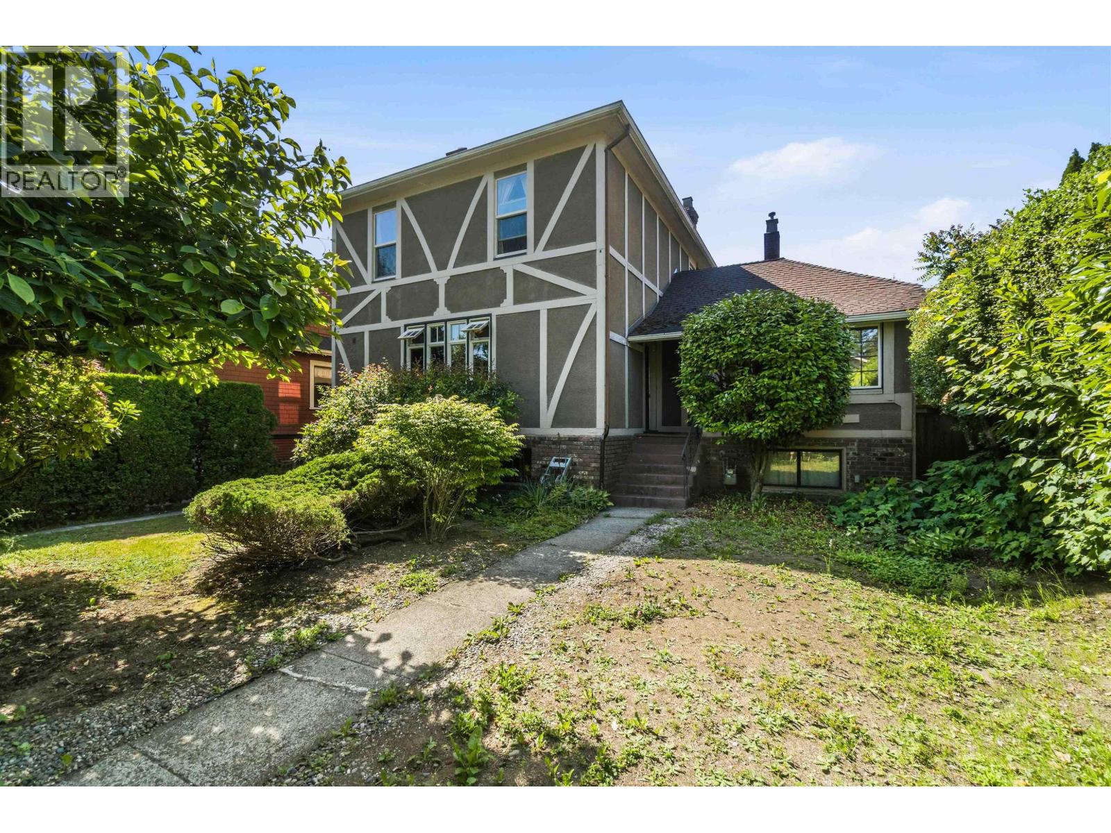 205 Fourth Avenue Property Photo 1