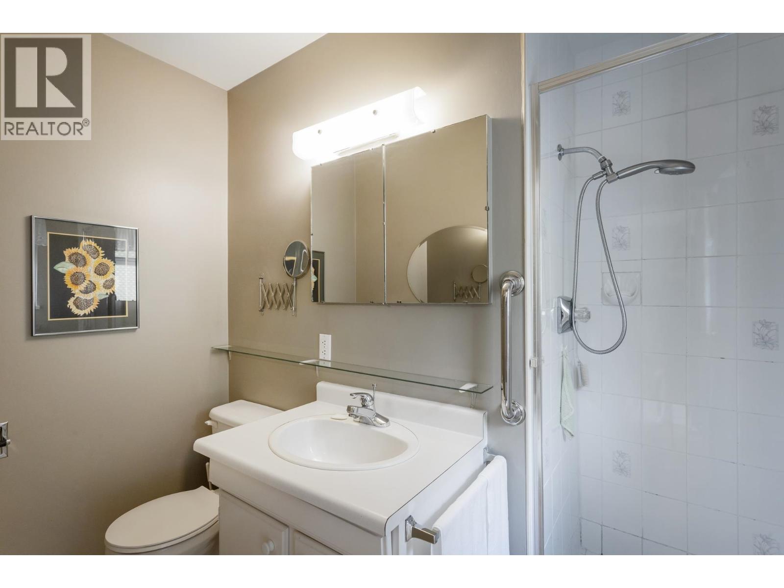 7800 Sunnydene Road Property Photo 12