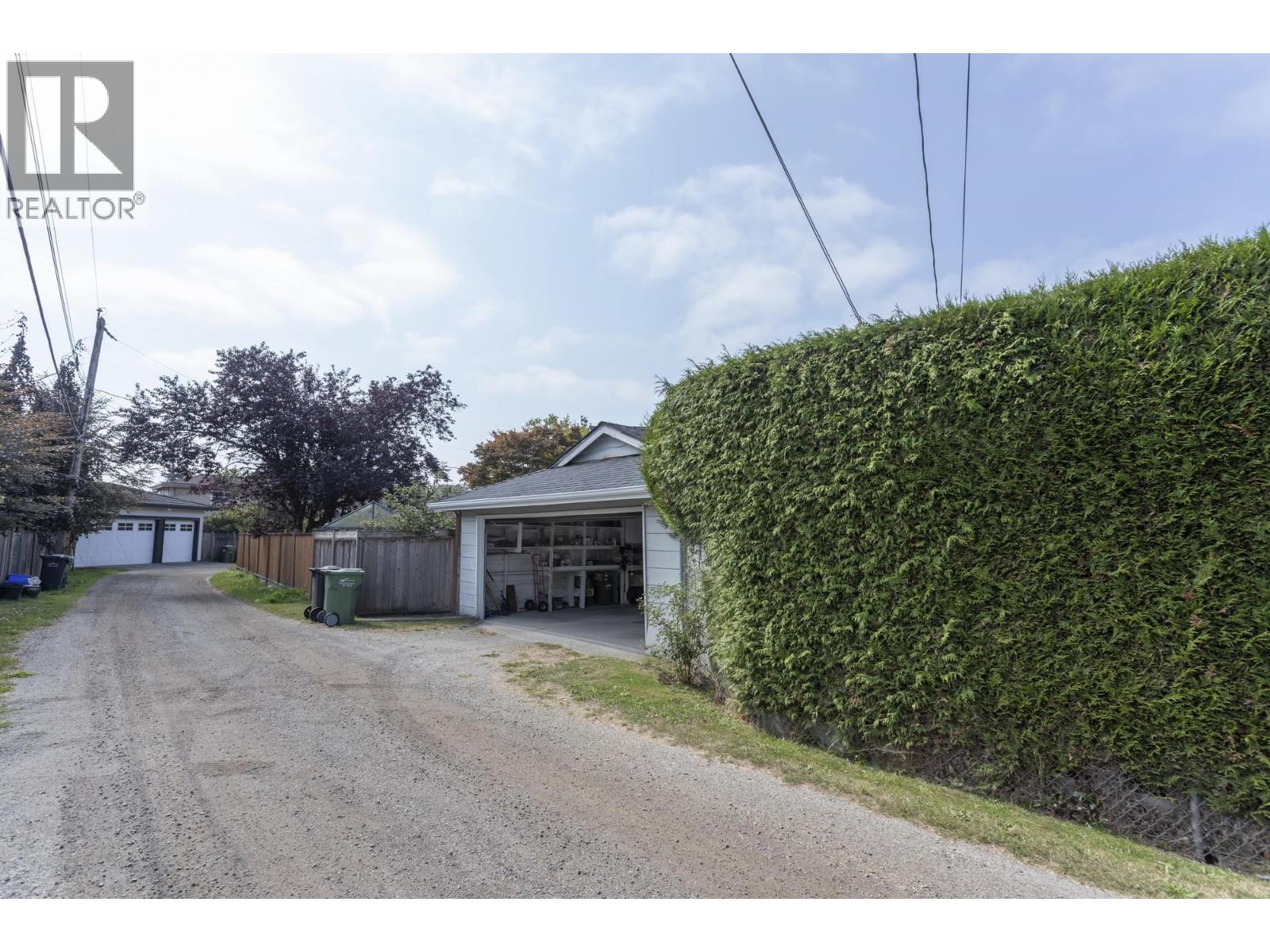 7800 Sunnydene Road Property Photo 28