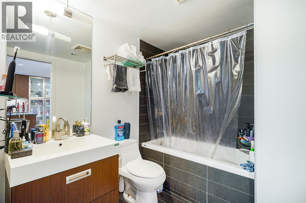 210 1055 Richards Street Property Photo 16