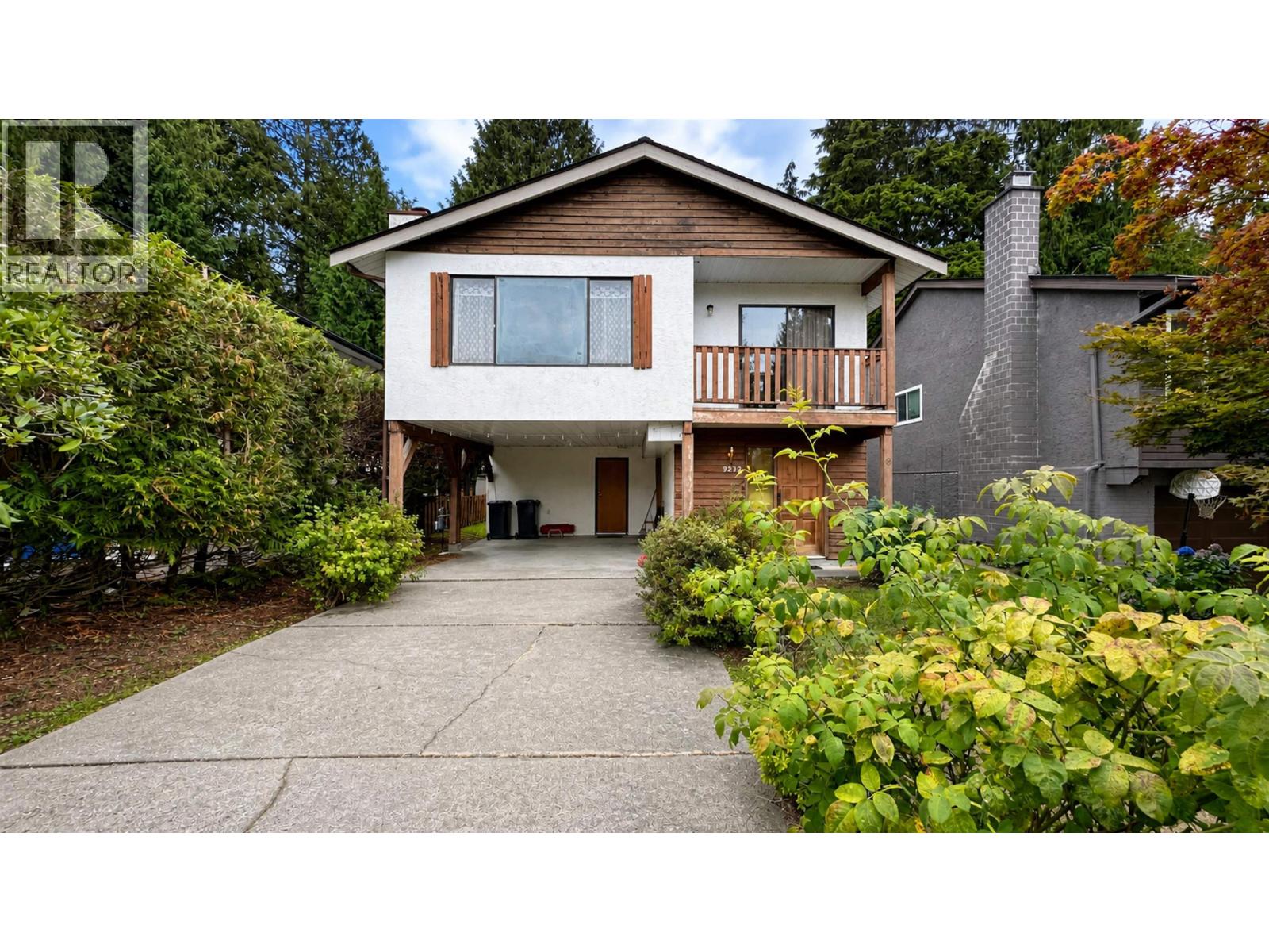 3232 SALT SPRING AVENUE Property Photo 1
