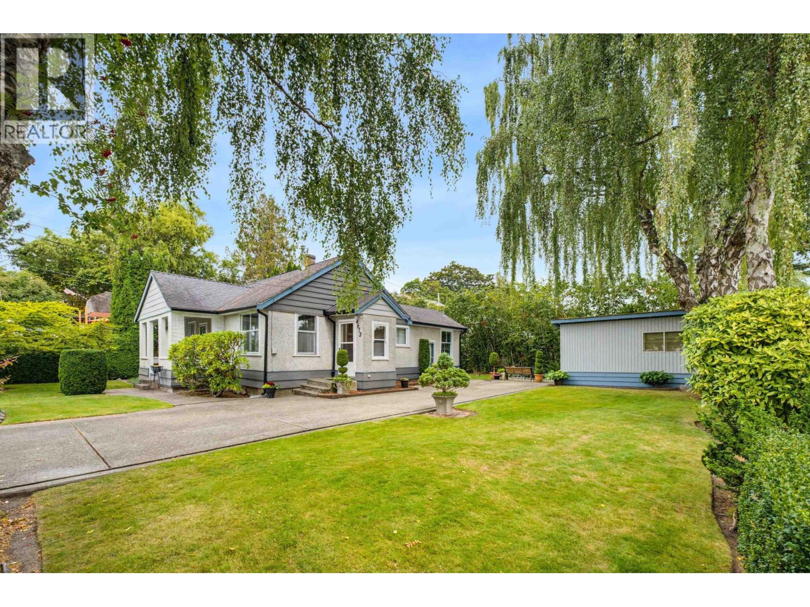 4672 47a Street Property Photo 28