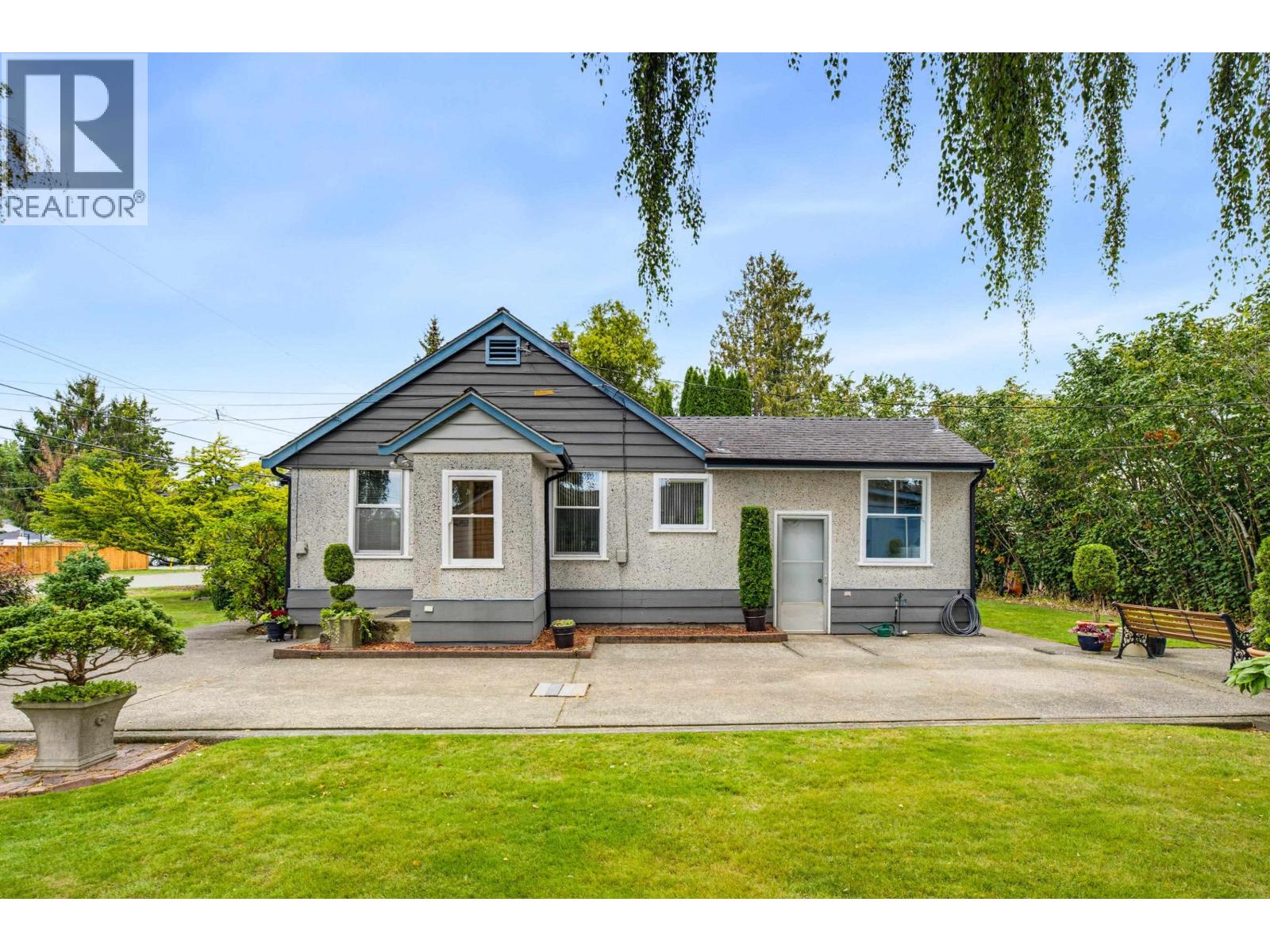 4672 47a Street Property Photo 29