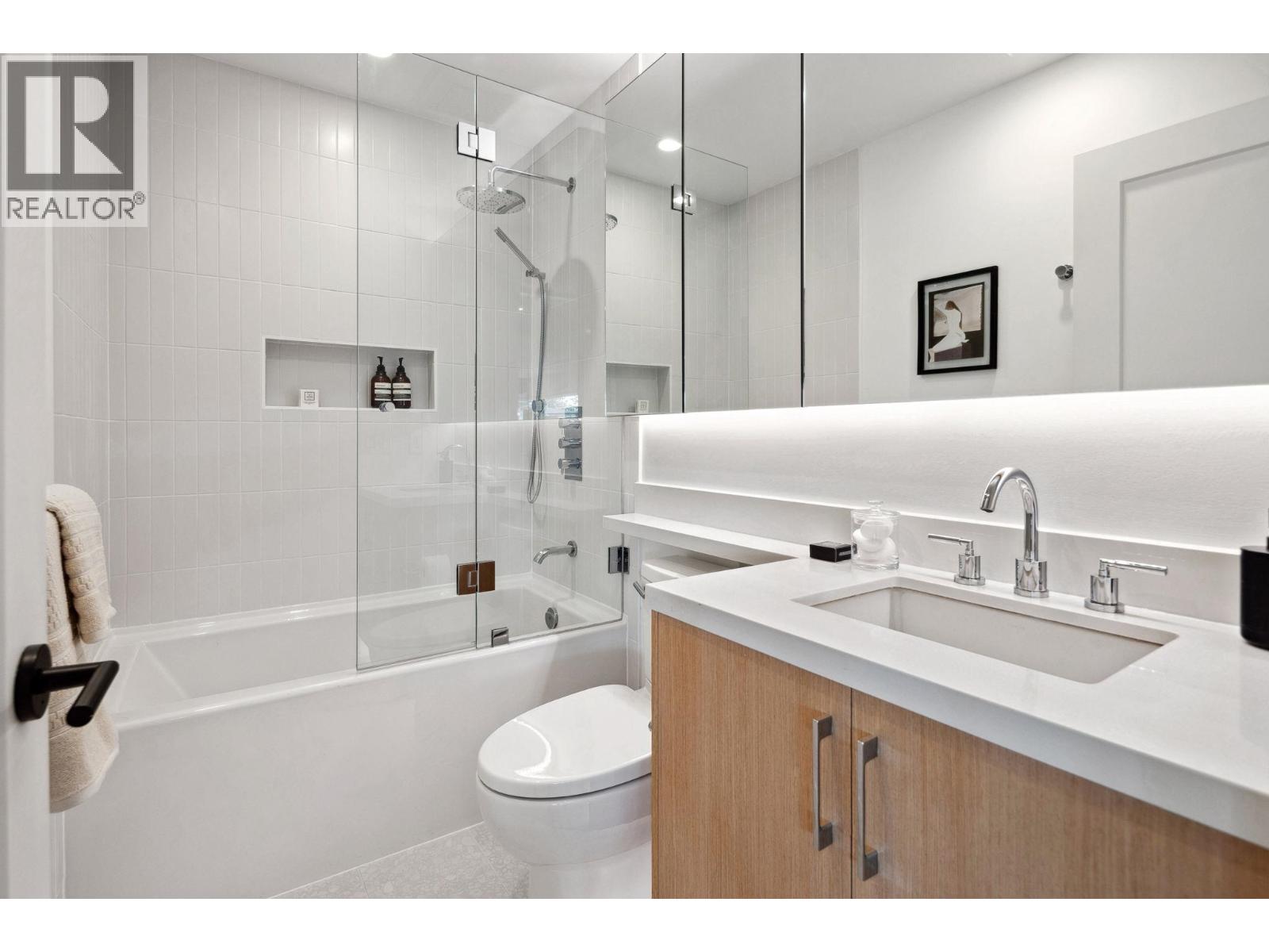 8647 10th Avenue Property Photo 16