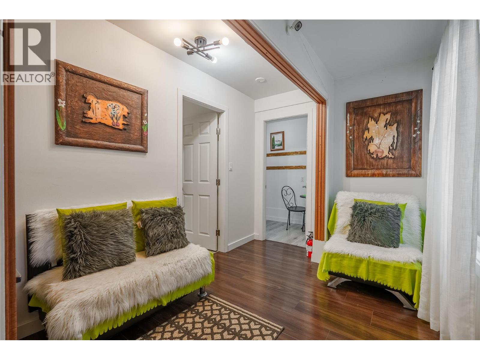1121 Prairie Avenue Property Photo 29