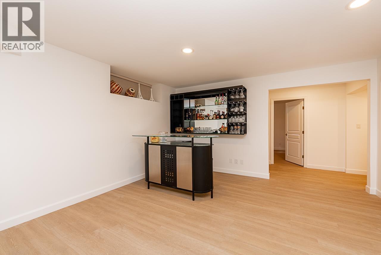 8108 Westlake Street Property Photo 29