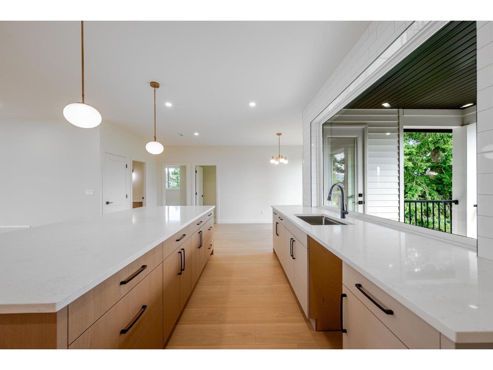 9 5924 Riverside Street Property Photo 18