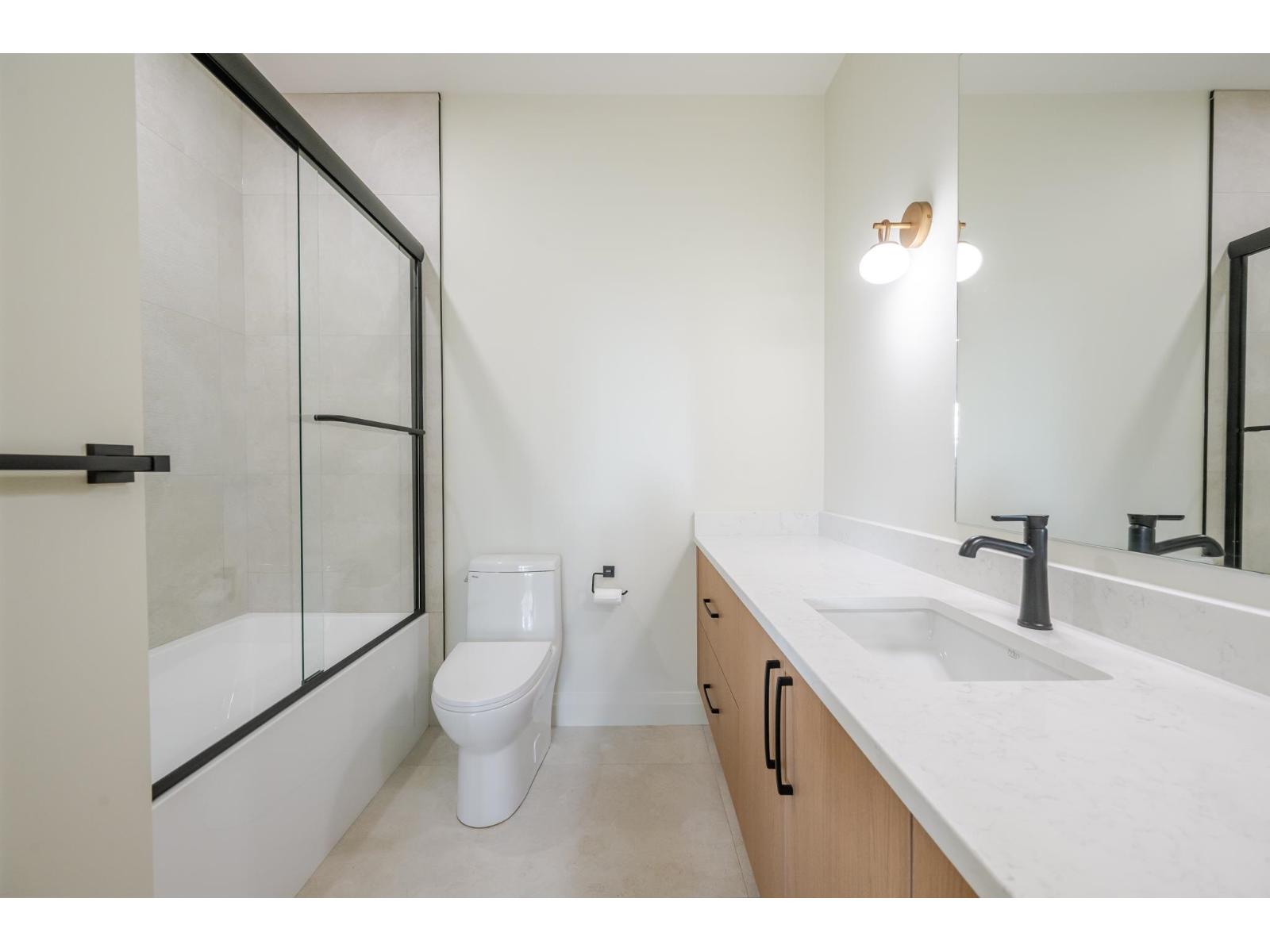 9 5924 Riverside Street Property Photo 23