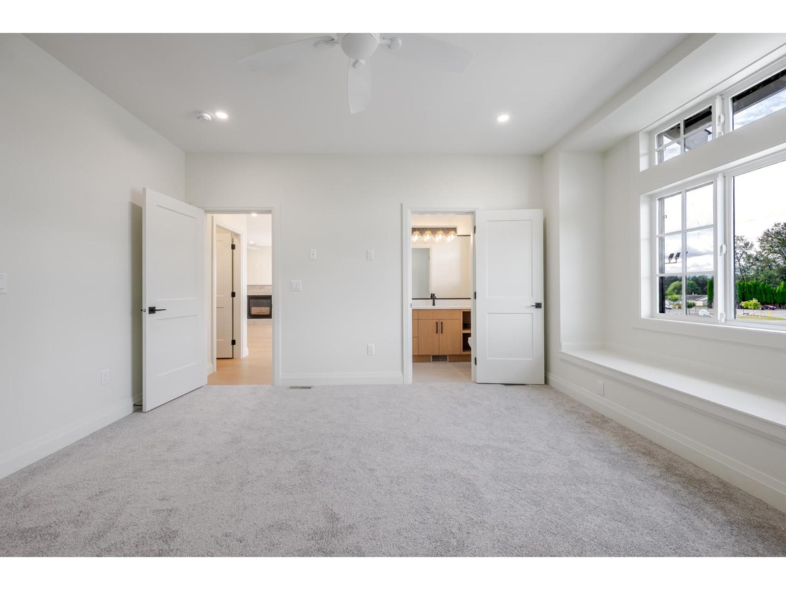 9 5924 Riverside Street Property Photo 24