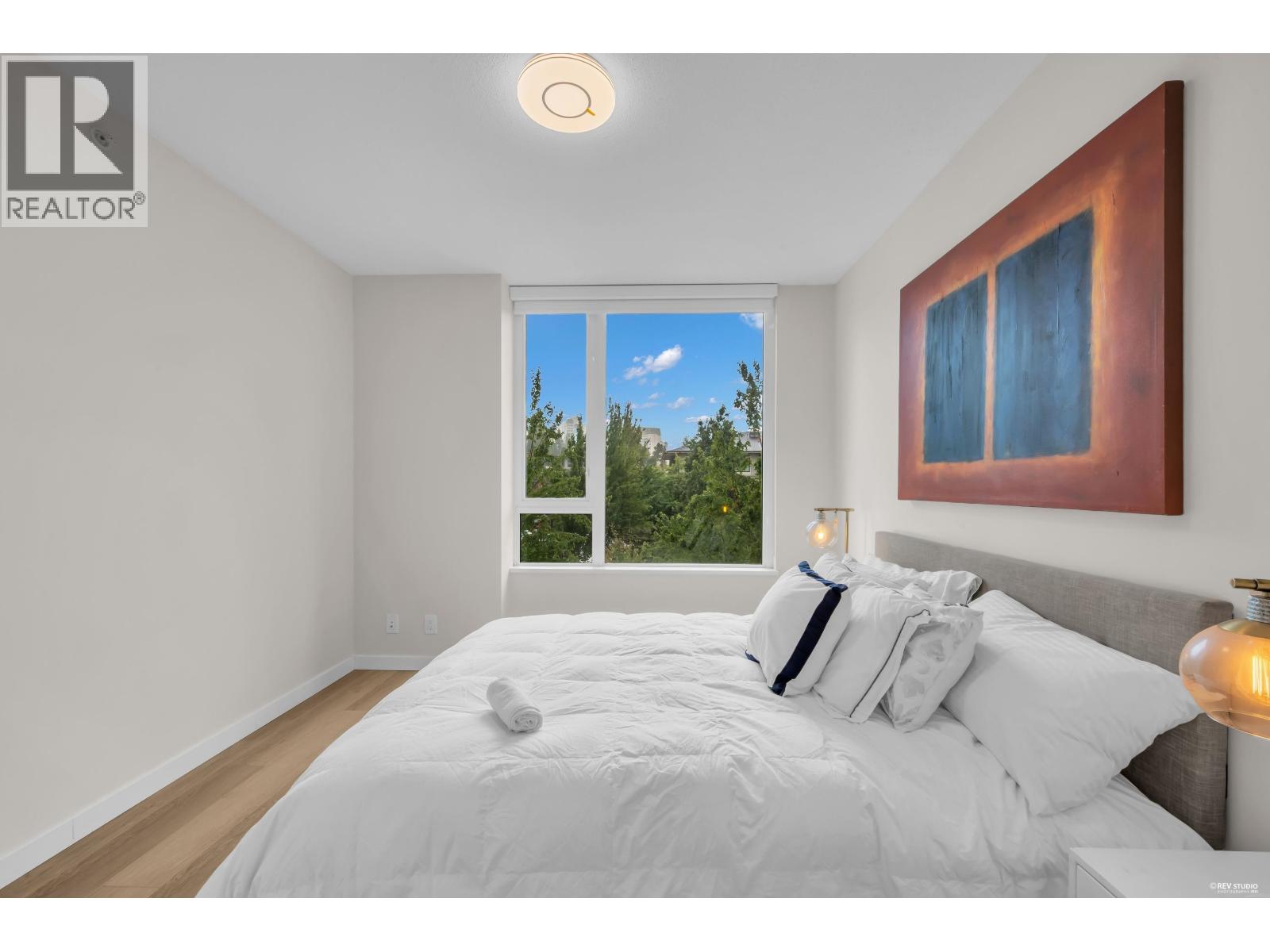 305 3100 Windsor Gate Property Photo 15