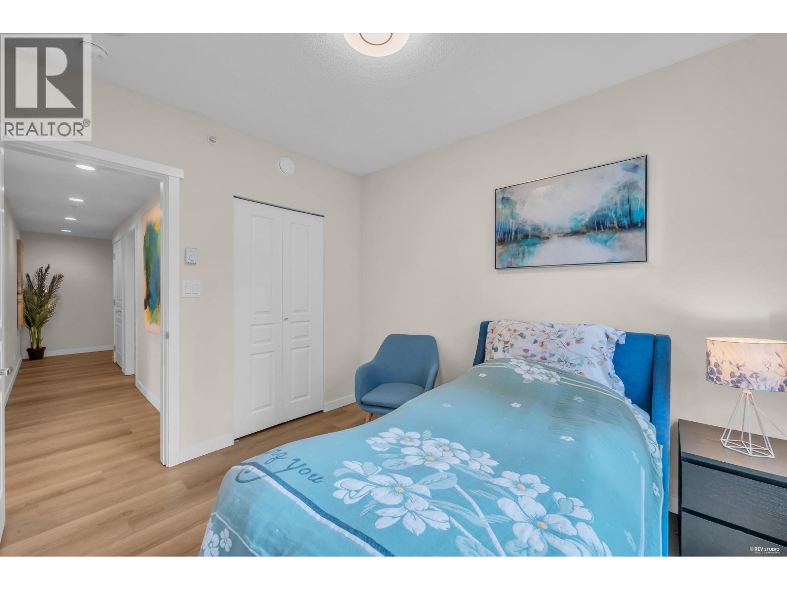 305 3100 Windsor Gate Property Photo 18