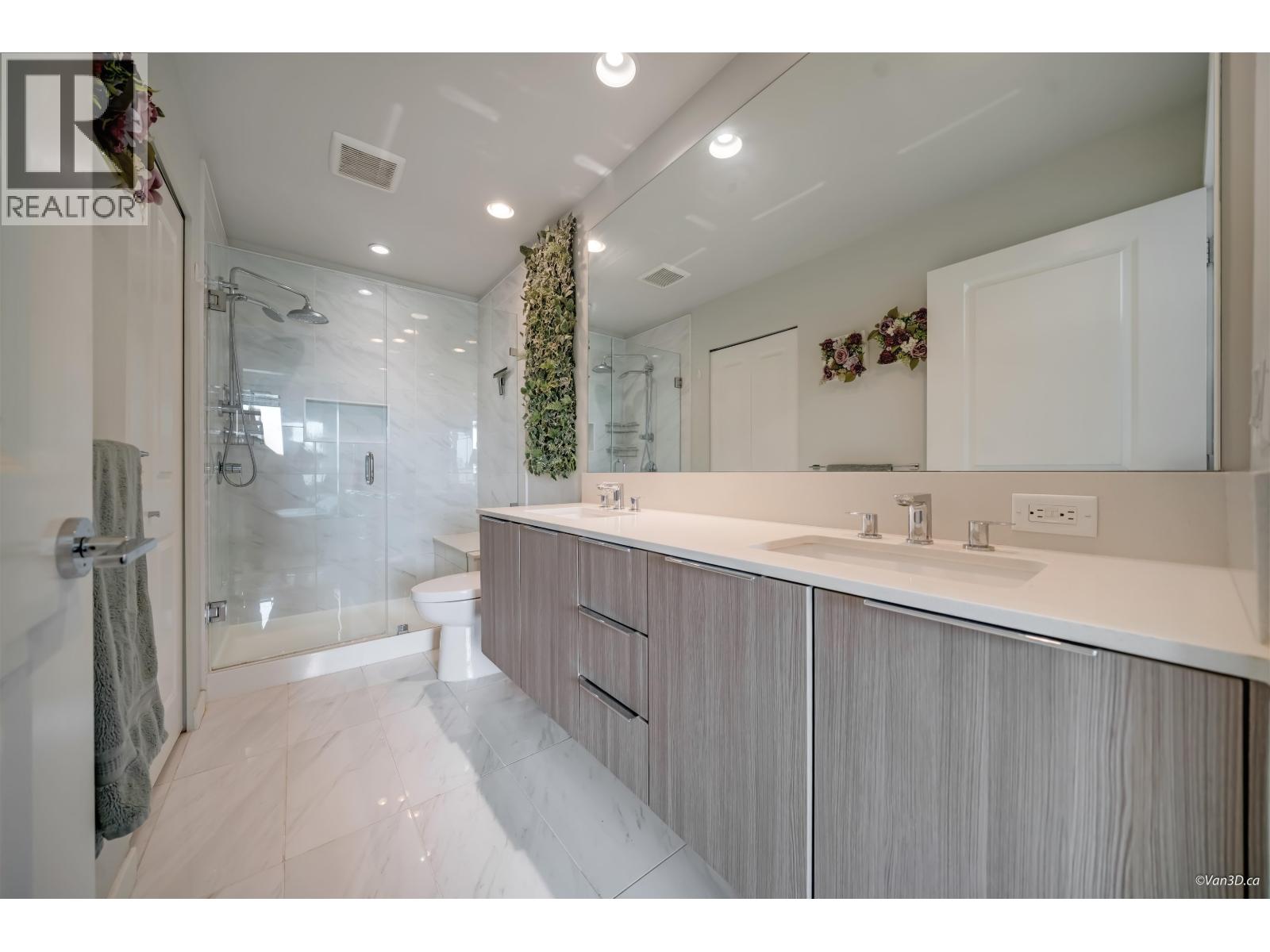 603 3289 Riverwalk Avenue Property Photo 15