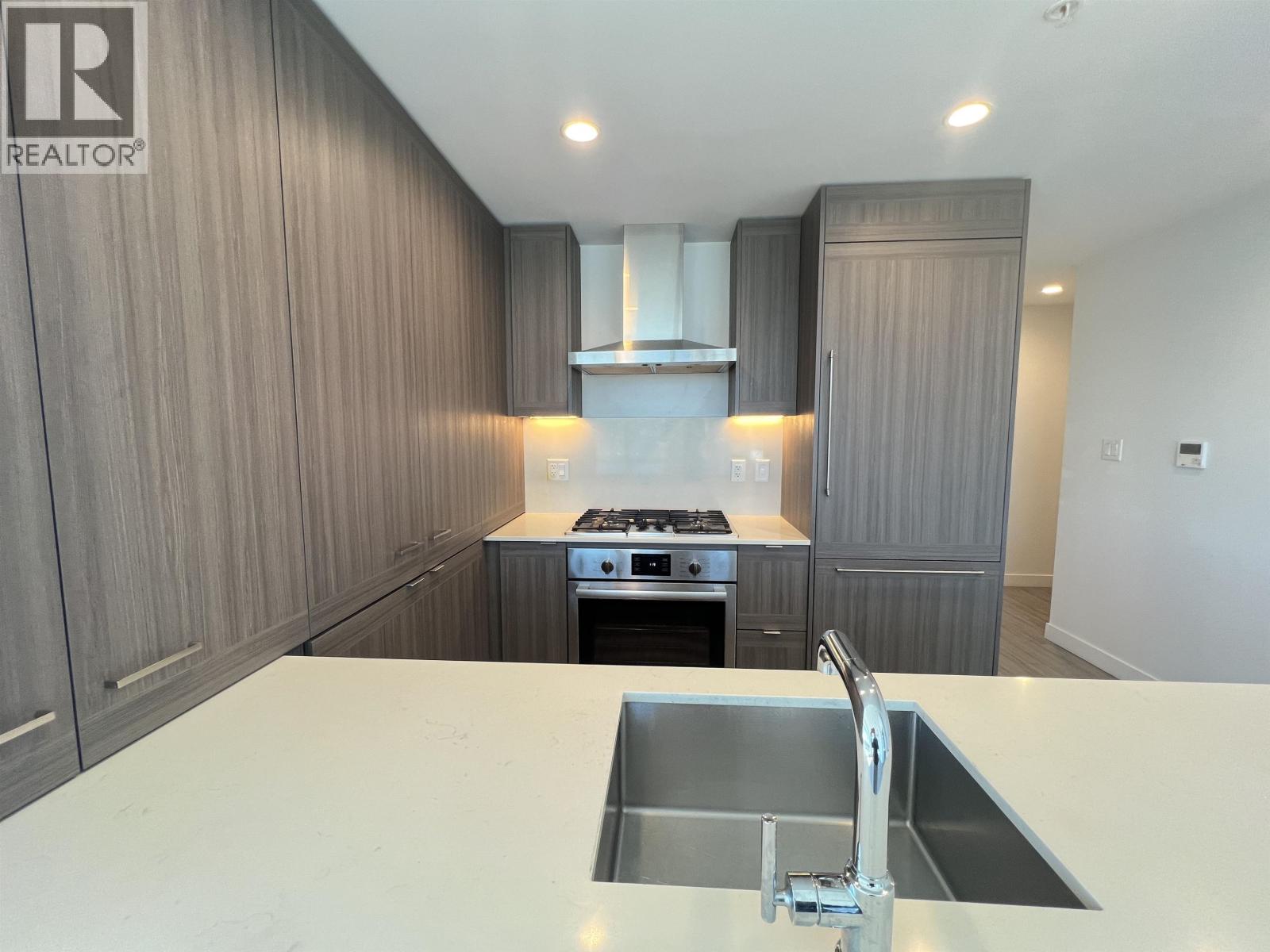 1801 2351 Beta Avenue Property Photo 2