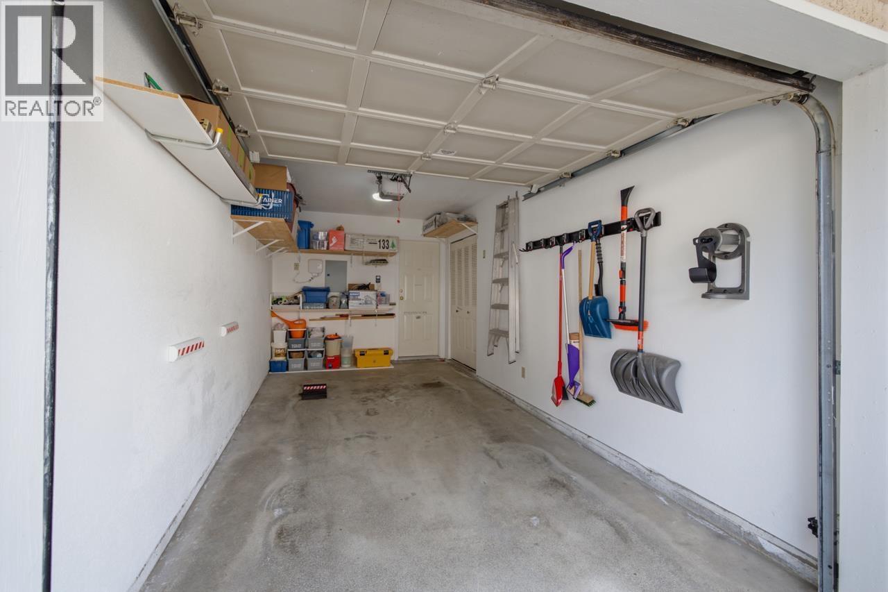 38 7691 Moffatt Road Property Photo 29