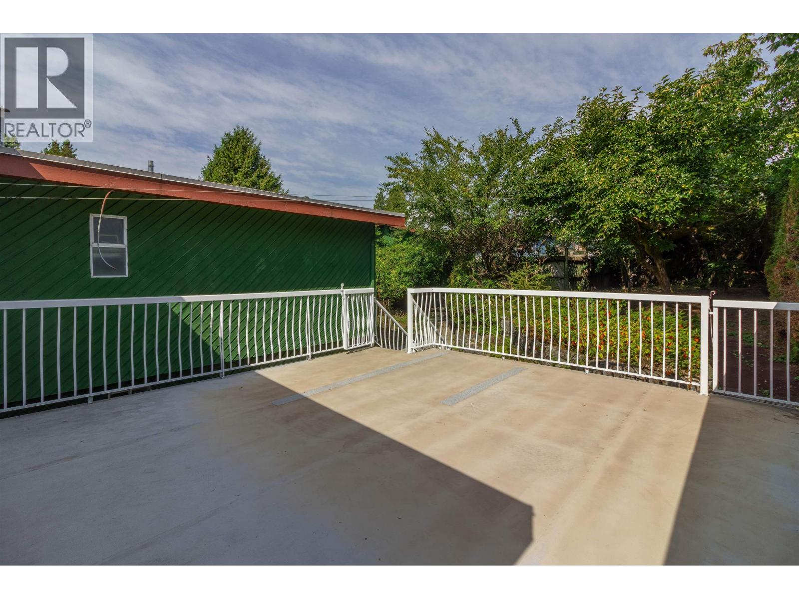 7107 Broadway Property Photo 14